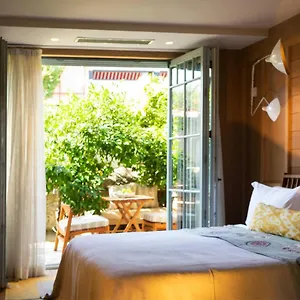 Hotel Alavya