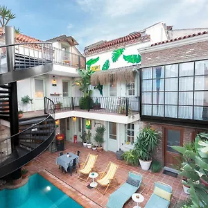 Hotel Pop